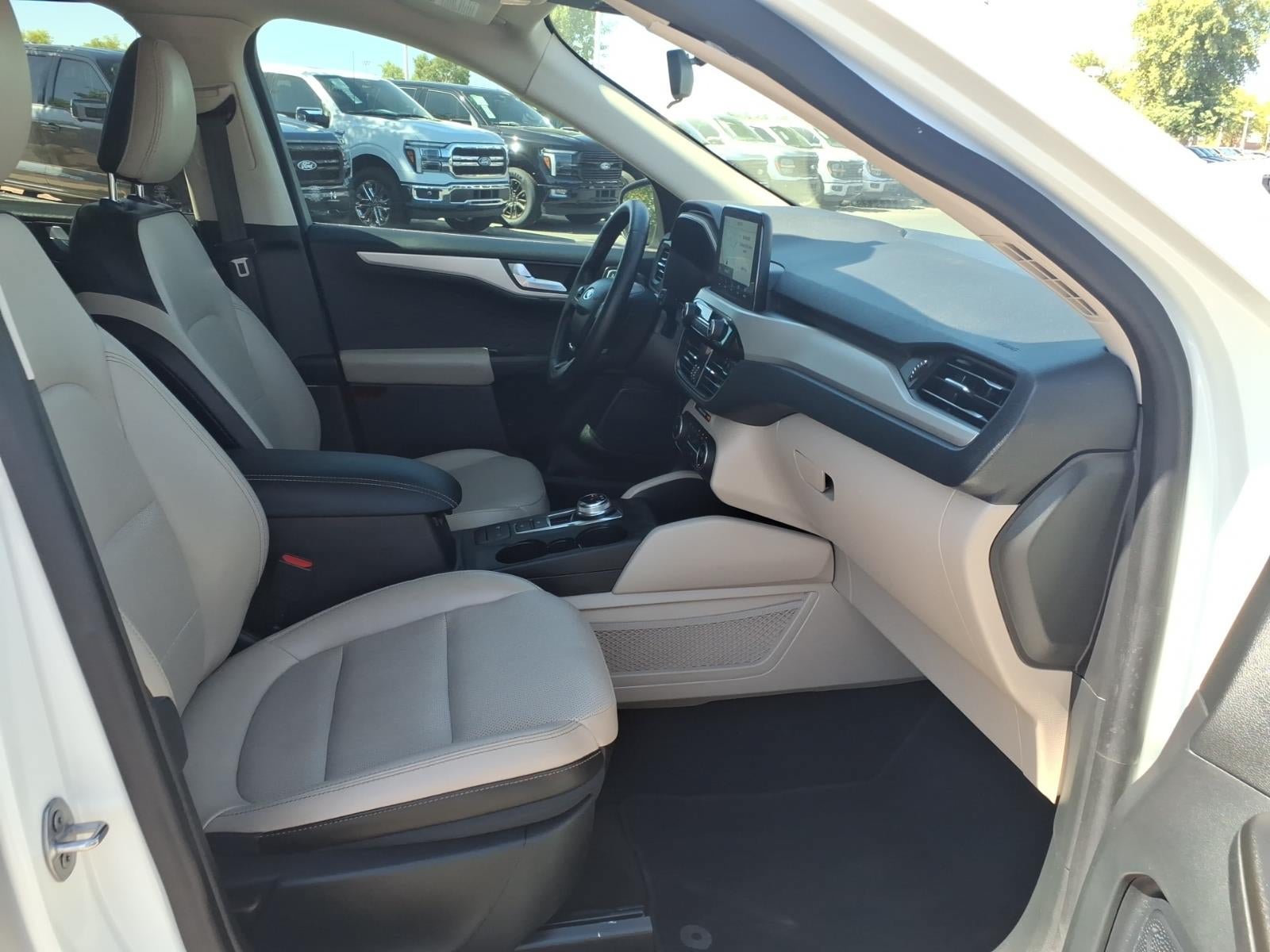 Certified 2020 Ford Escape SEL FWD image 11