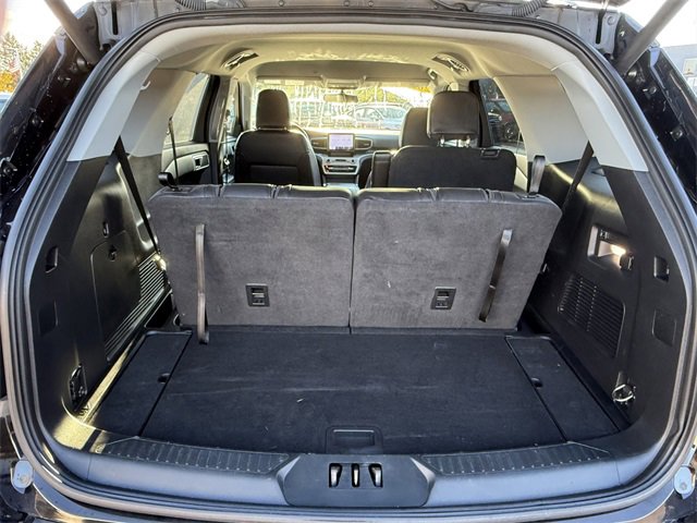 Certified 2022 Ford Explorer XLT w/ Equipment Group 202A image 27