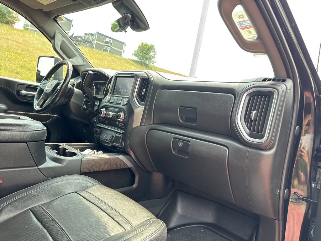 Used 2021 GMC Sierra 2500 Denali w/ Denali Black Diamond Edition AWD/4WD image 29