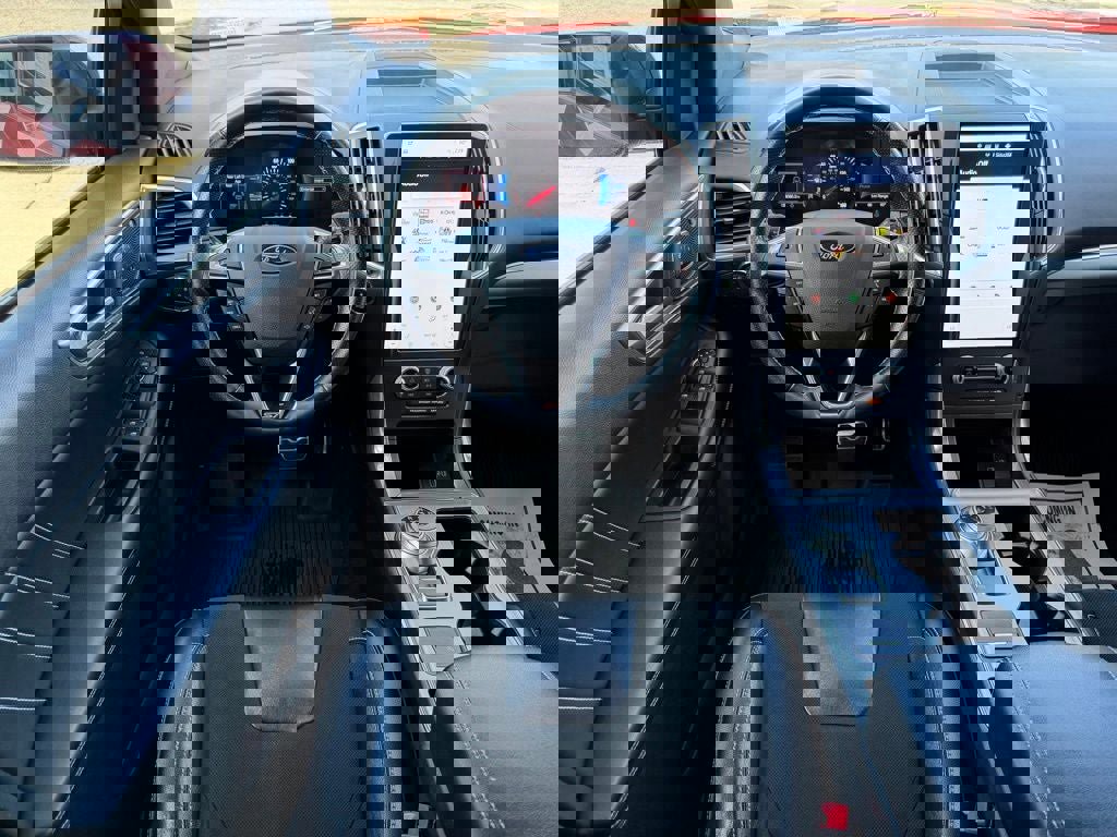 Certified 2022 Ford Edge ST image 39