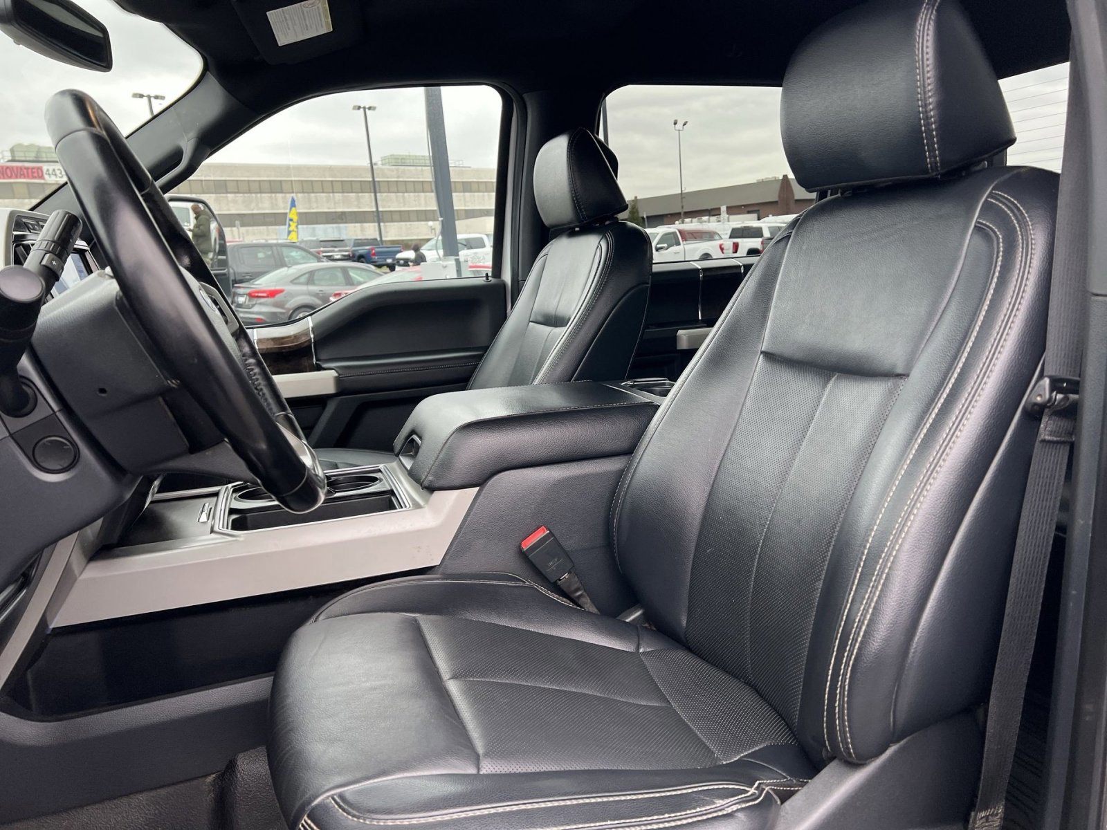 Certified 2022 Ford F350 Lariat w/ Lariat Ultimate Package image 13