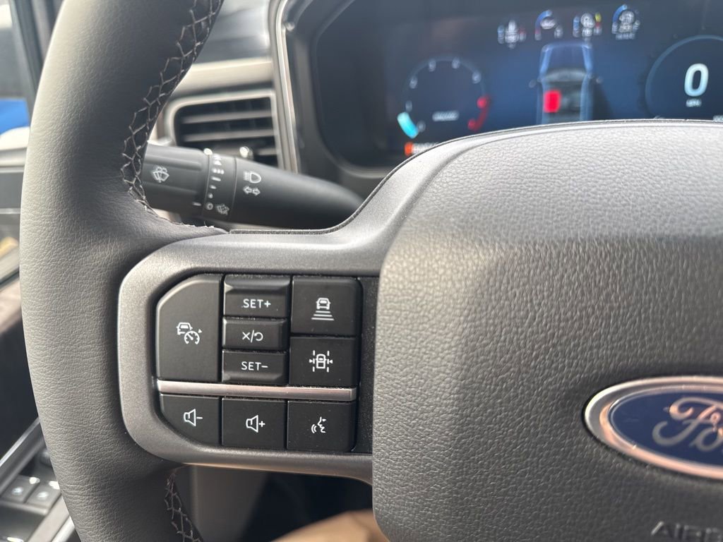 Certified 2025 Ford F350 Lariat w/ Lariat Ultimate Package AWD/4WD image 18