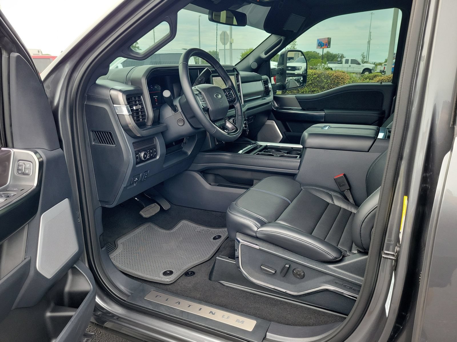 Certified 2026 Ford F250 Platinum w/ Tremor Off-Road Package AWD/4WD image 16