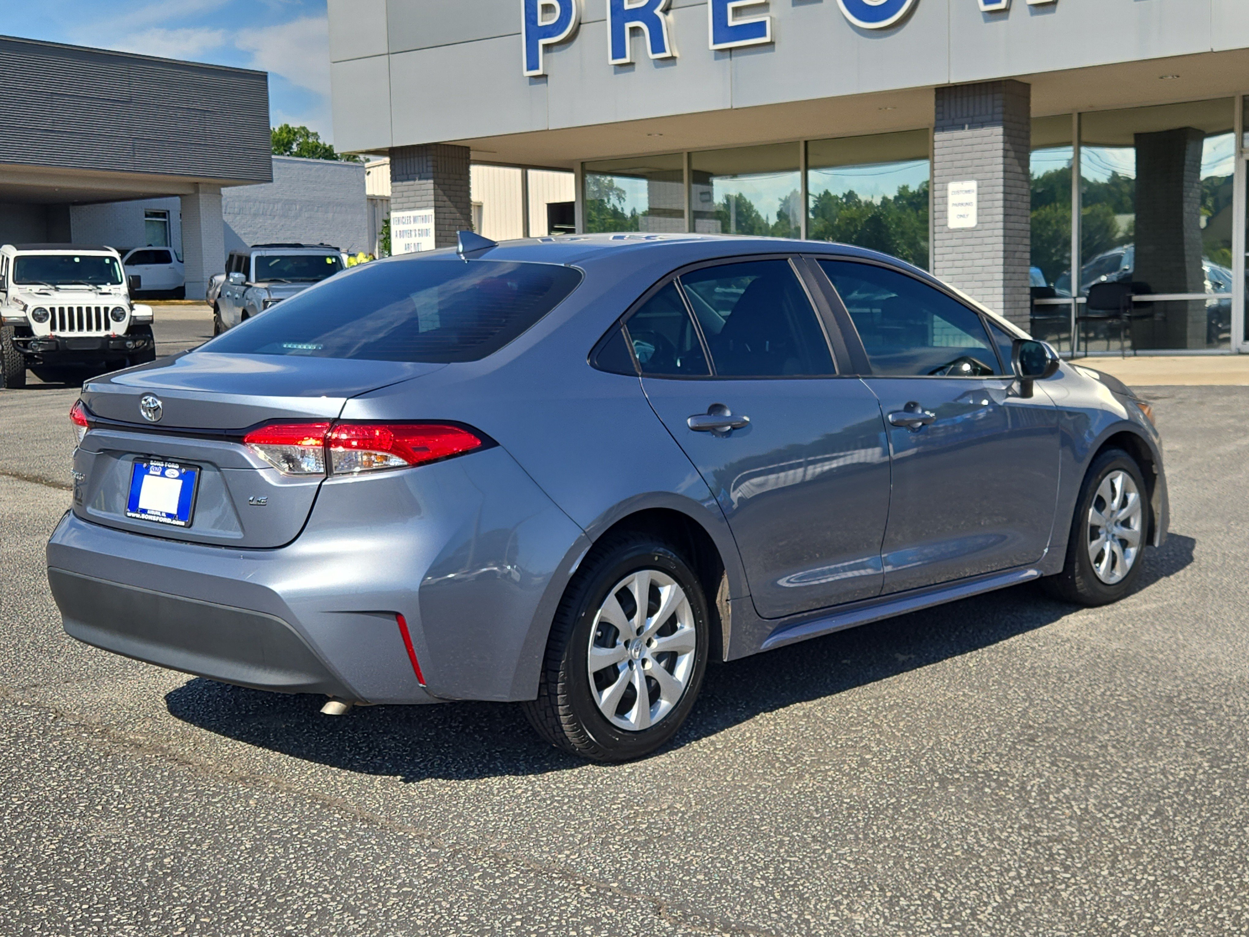 Used 2024 Toyota Corolla LE FWD image 7