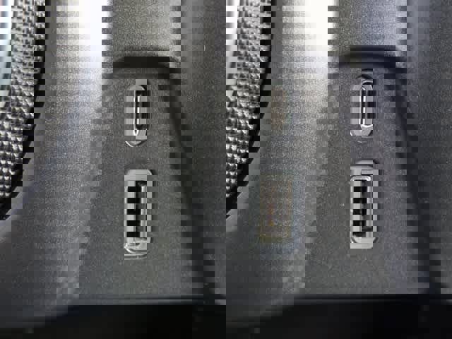 Used 2023 Chevrolet Blazer LT image 30