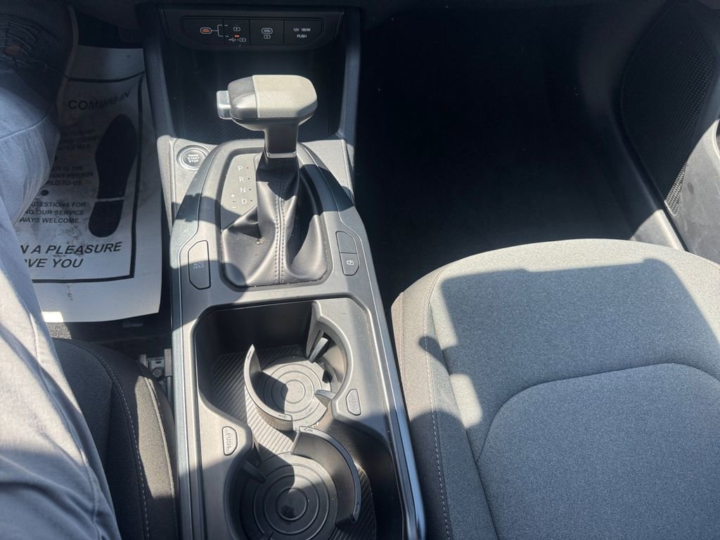 Used 2025 Kia K4 FWD image 17