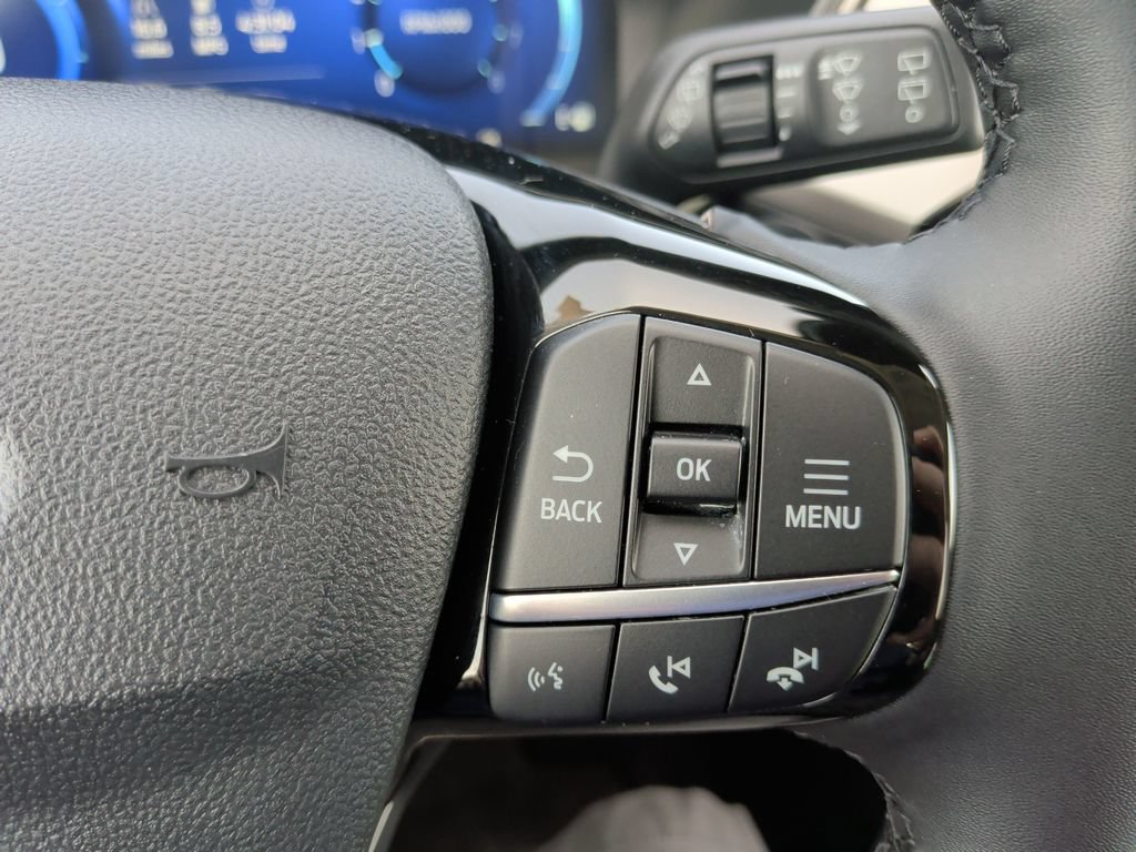 Certified 2022 Ford Escape SEL w/ Technology Package AWD/4WD image 25