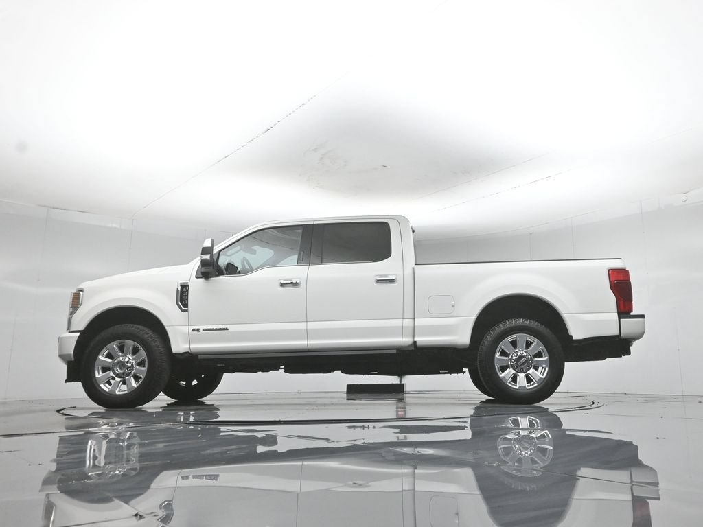 Certified 2022 Ford F250 Platinum w/ FX4 Off-Road Package AWD/4WD image 56