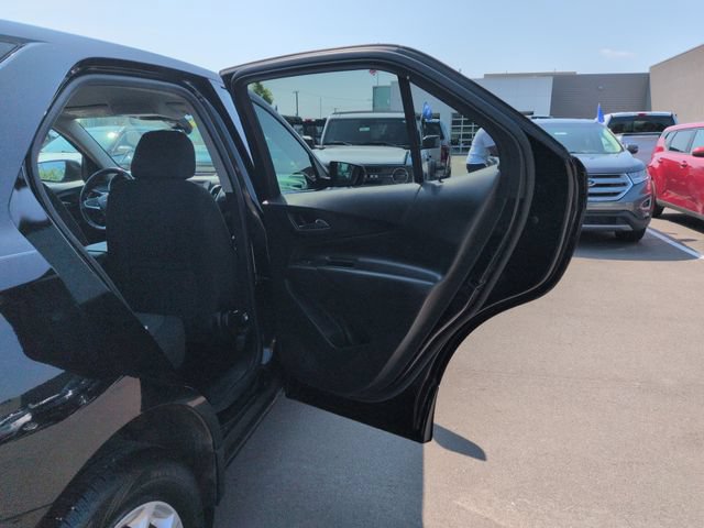 Used 2020 Chevrolet Equinox LT w/ Driver Convenience Package AWD/4WD image 16