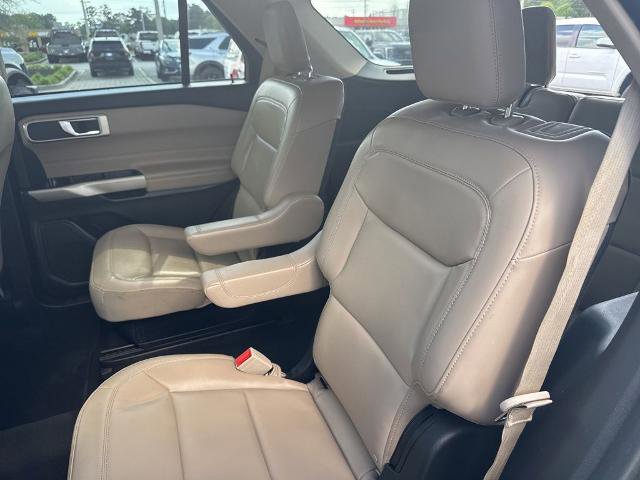 Certified 2022 Ford Explorer XLT w/ Equipment Group 202A image 25