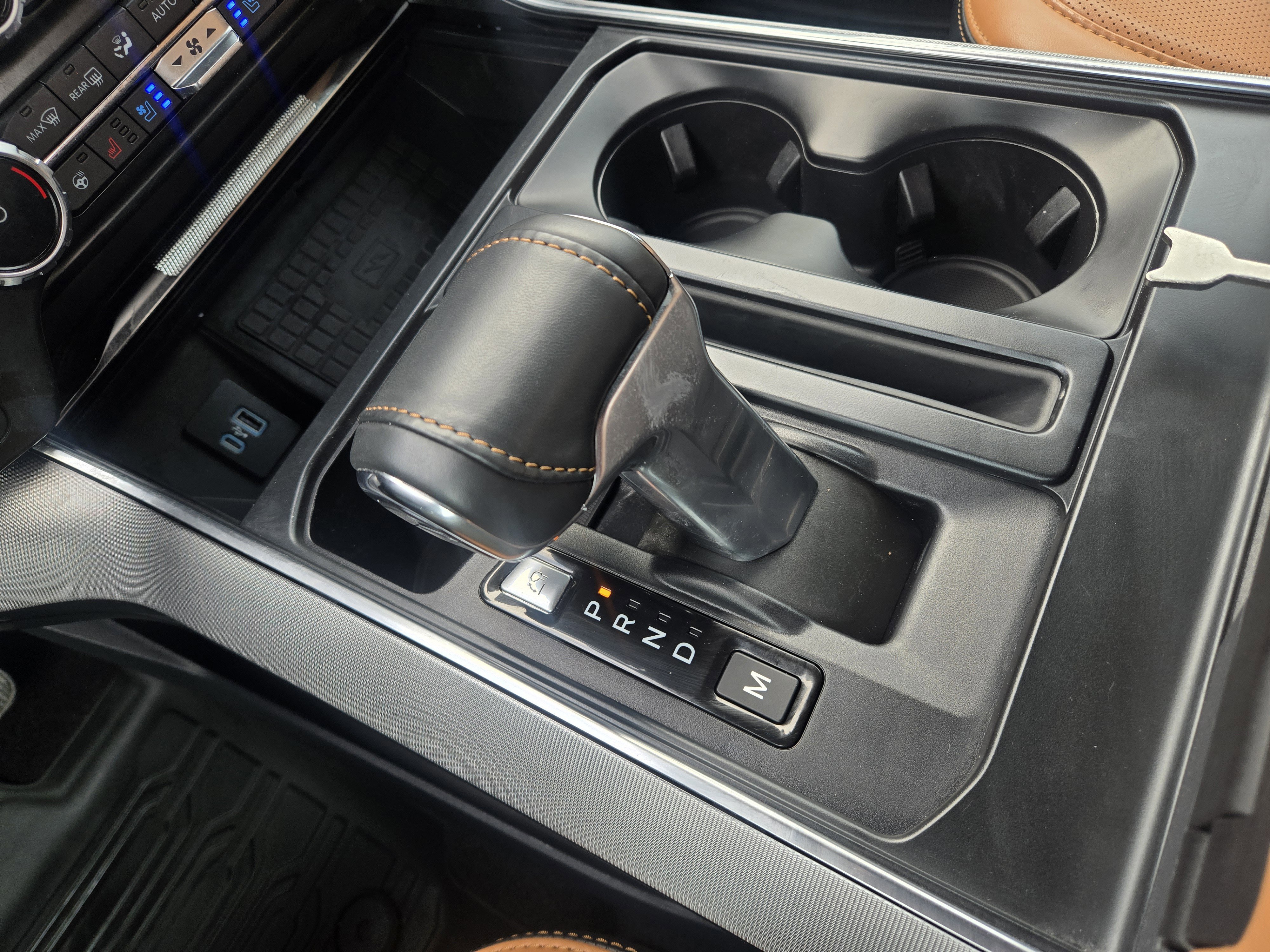 Certified 2022 Ford F150 Platinum w/ Equipment Group 701A High image 15