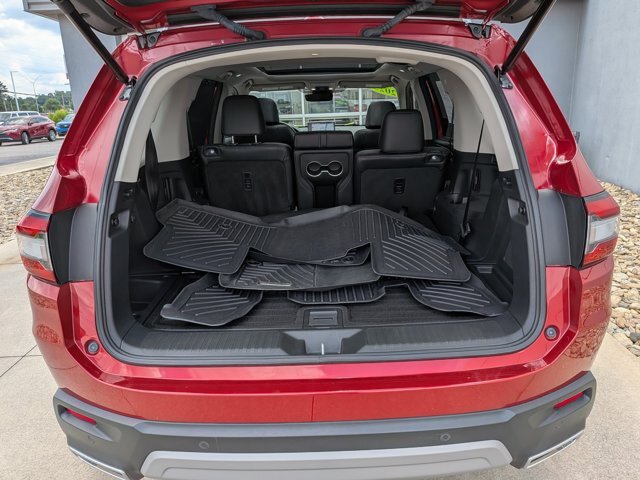 Used 2025 Honda Pilot Touring image 34