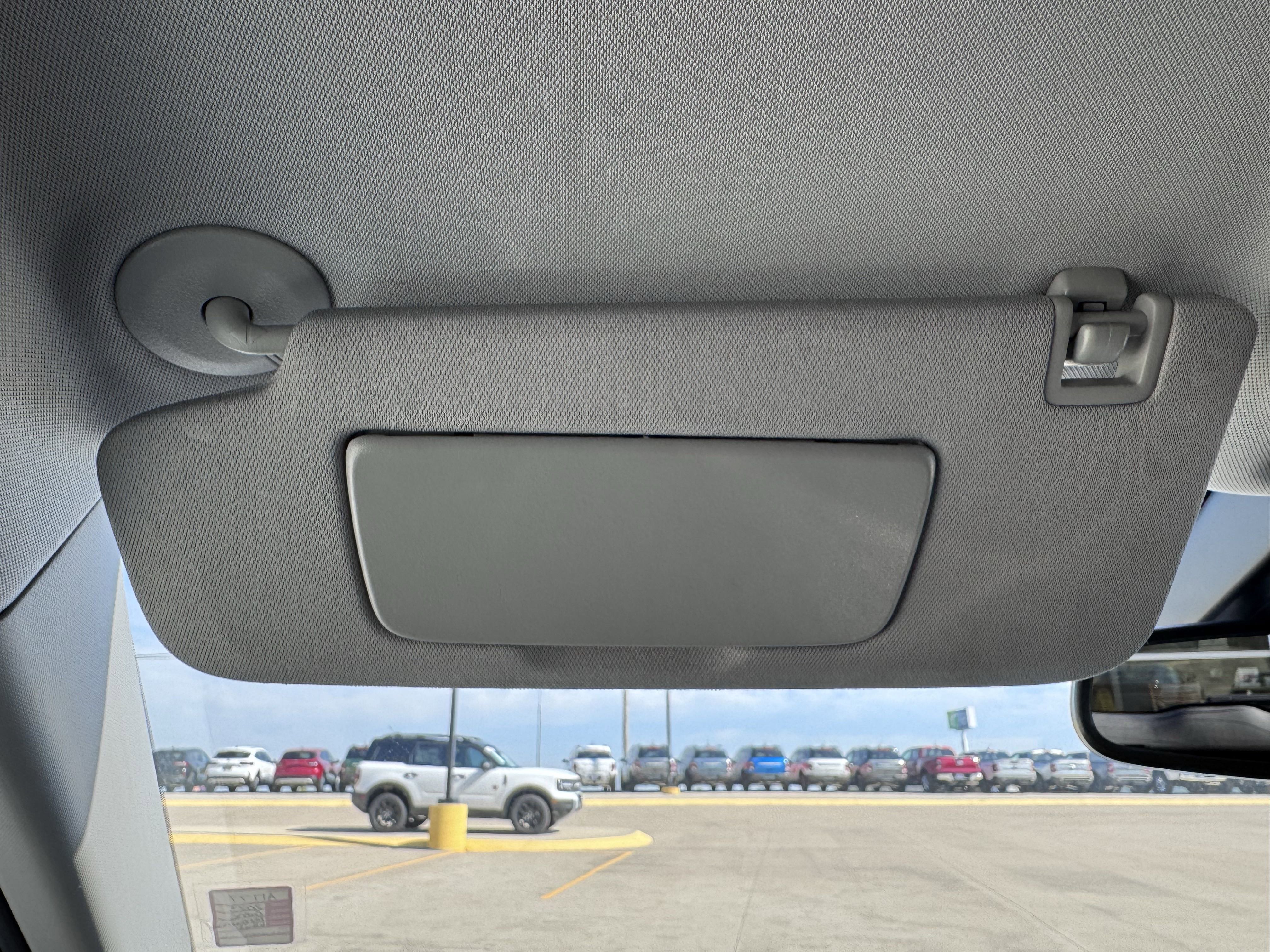 Used 2023 GMC Terrain SLT image 17