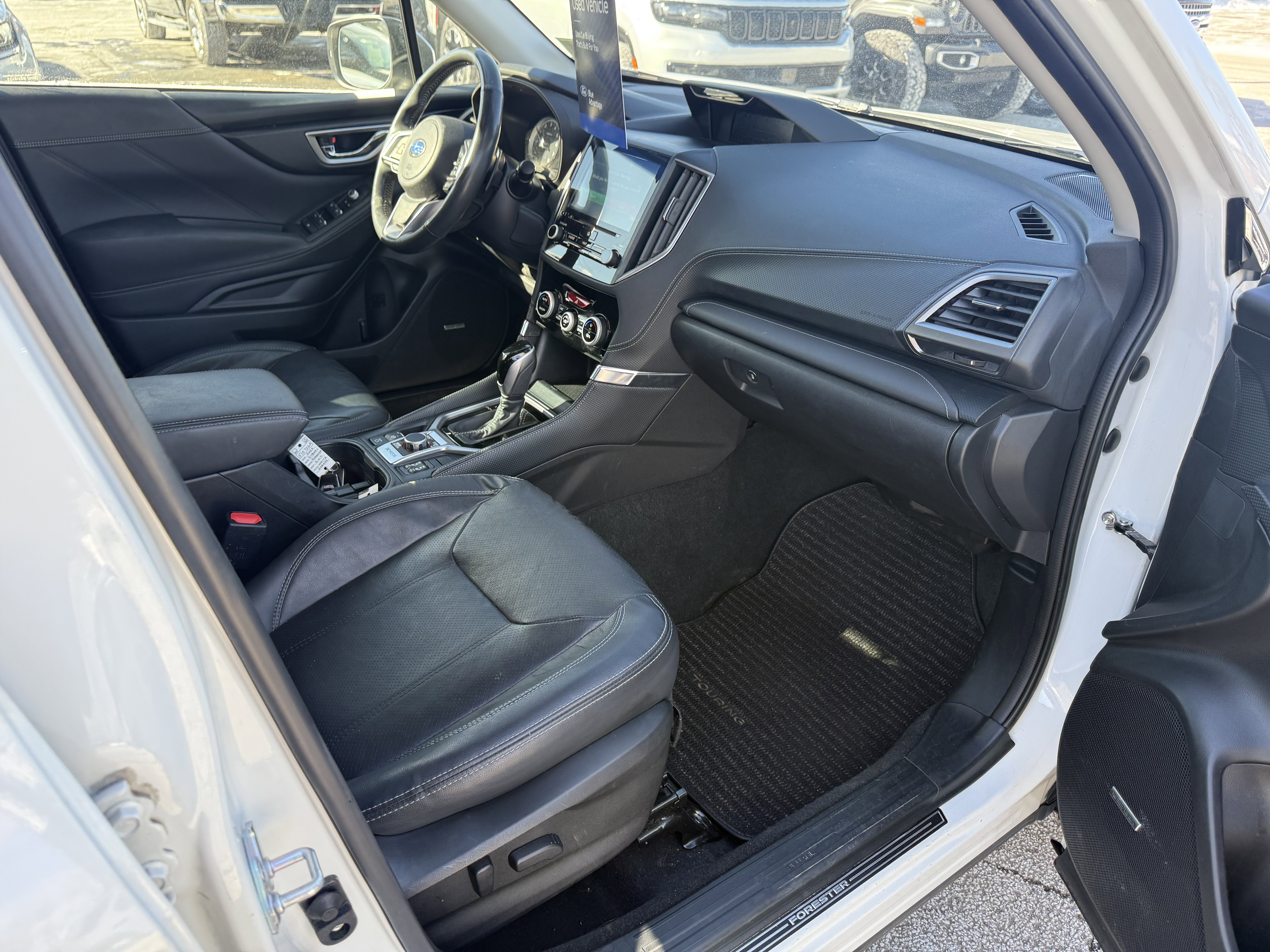 Used 2022 Subaru Forester Touring image 11