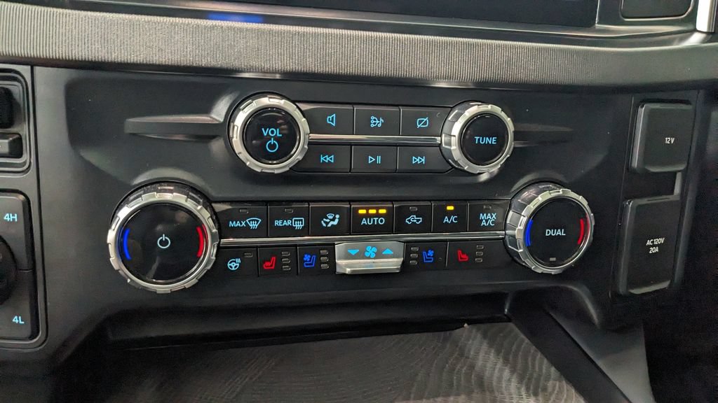 Certified 2024 Ford F350 Platinum AWD/4WD image 24