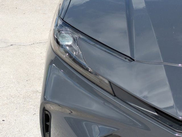 Used 2025 Toyota Camry LE image 9