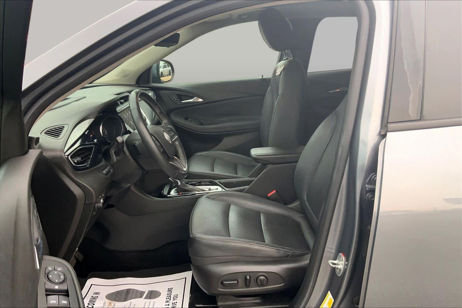 Used 2021 Buick Encore GX Essence w/ Advanced Technology Package AWD/4WD image 8