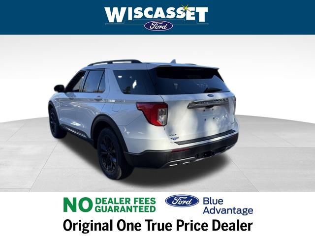 Certified 2022 Ford Explorer XLT w/ Equipment Group 202A image 3