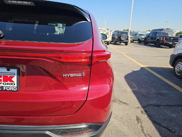 Used 2021 Toyota Venza LE AWD/4WD image 33