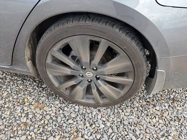 Used 2022 Nissan Altima 2.5 SR w/ Midnight Edition Package image 7