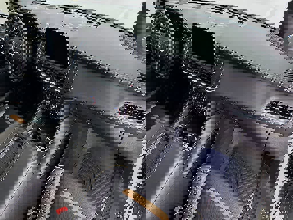 Used 2021 GMC Yukon AT4 image 34