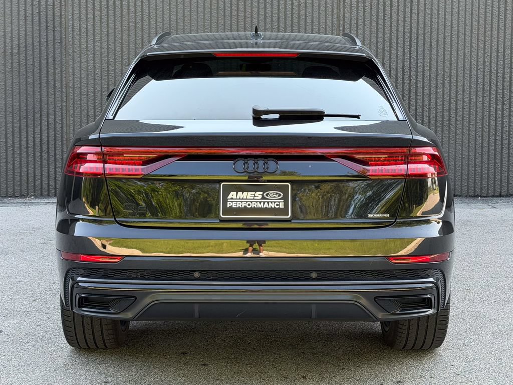 Used 2022 Audi Q8 Premium Plus AWD/4WD image 6