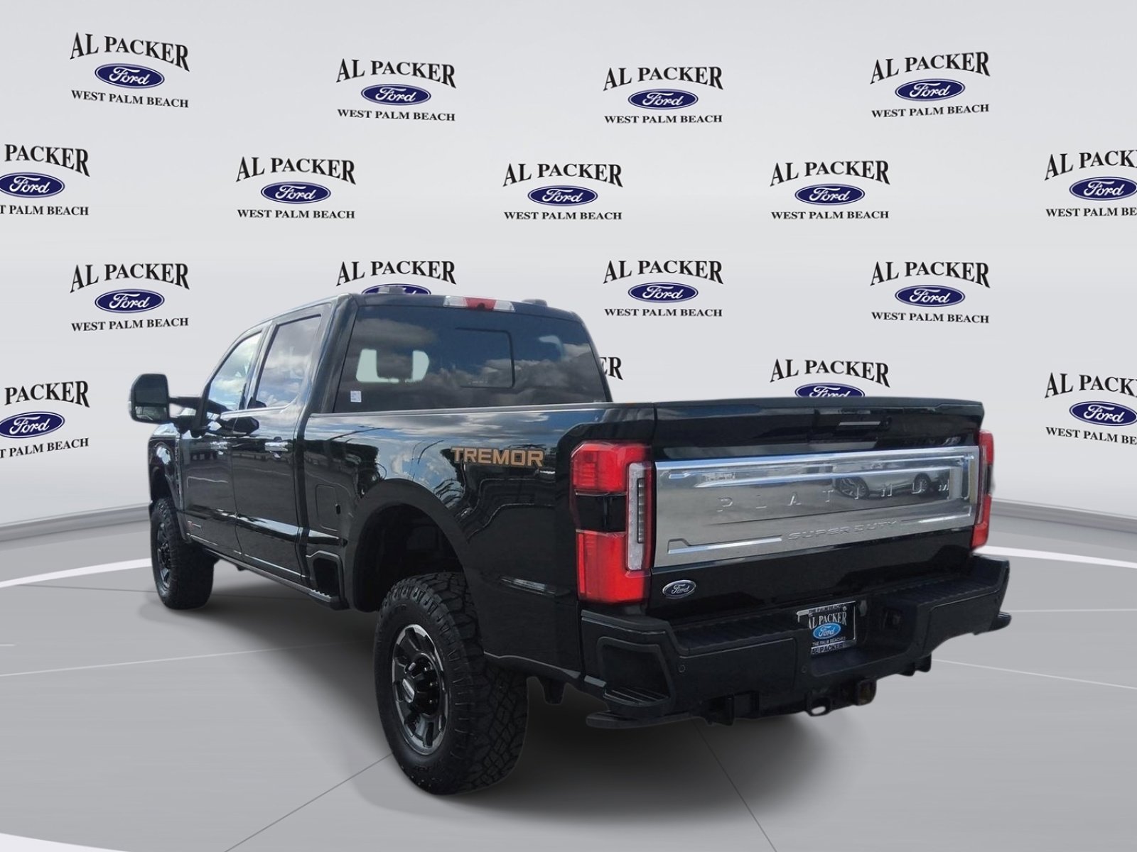 Certified 2024 Ford F350 Platinum w/ Tremor Off-Road Package AWD/4WD image 4