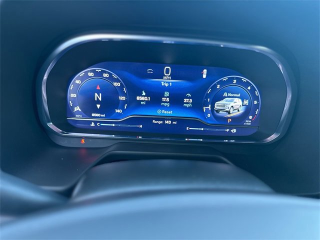 Used 2024 Chevrolet Tahoe High Country w/ Premium Package image 16