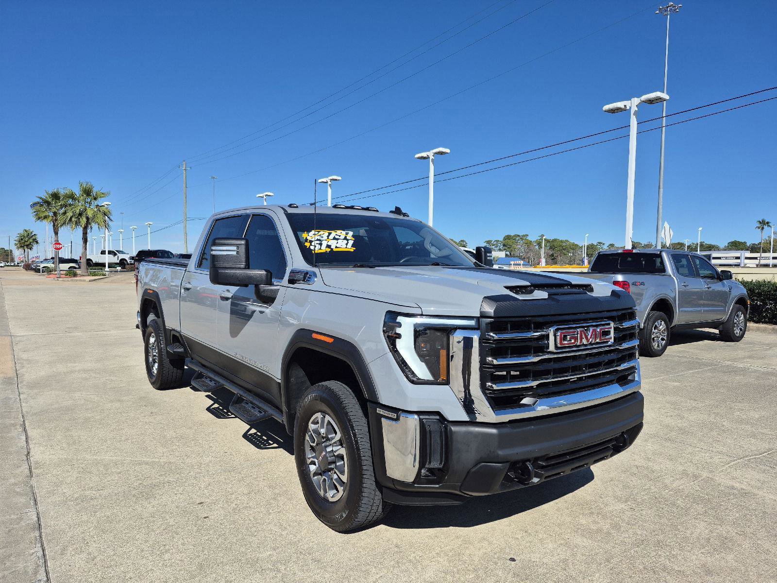 Used 2024 GMC Sierra 2500 SLE w/ SLE Value Package; image 6
