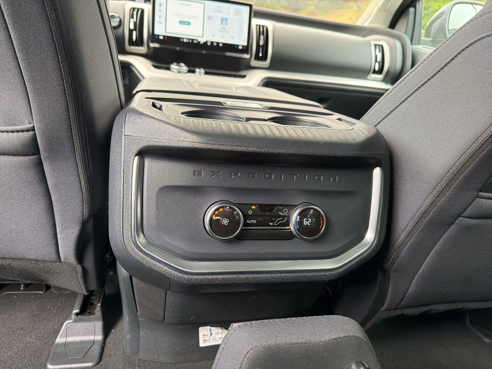 Certified 2025 Ford Expedition Active AWD/4WD image 11
