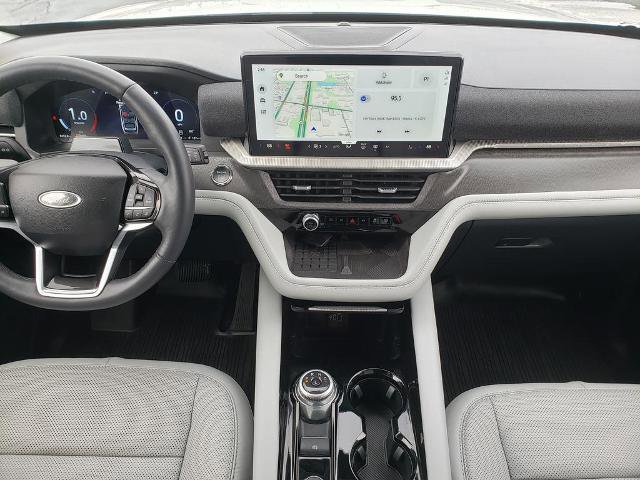 Certified 2025 Ford Explorer Platinum w/ Ultimate Package image 17