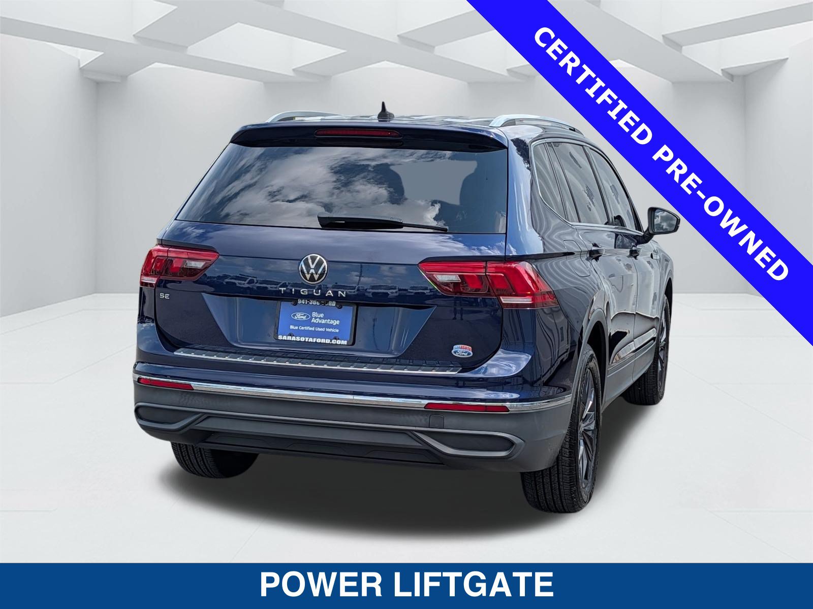 Used 2022 Volkswagen Tiguan SE FWD image 5