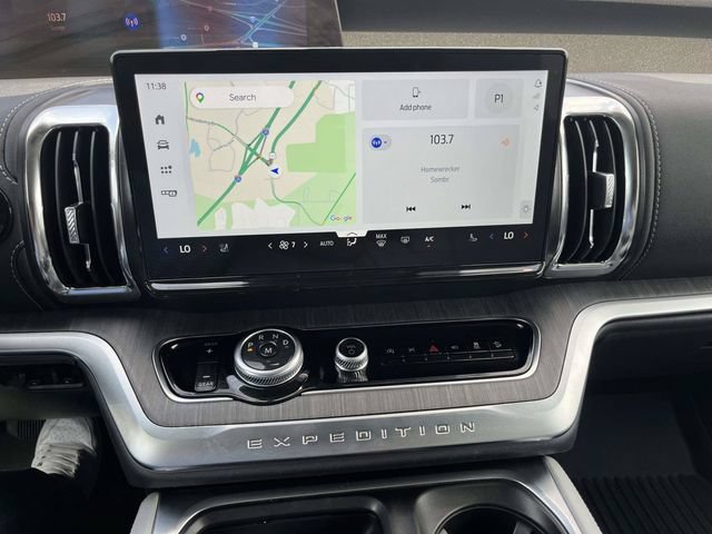 Certified 2025 Ford Expedition Platinum w/ Platinum Ultimate Package AWD/4WD image 16