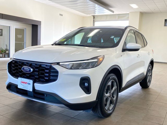 Certified 2025 Ford Escape ST-Line Select w/ Tech Pack #1 AWD/4WD image 4