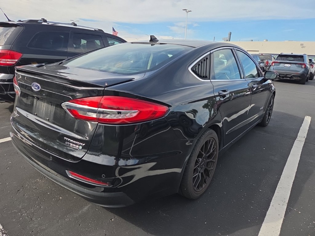 Certified 2019 Ford Fusion Titanium FWD image 6