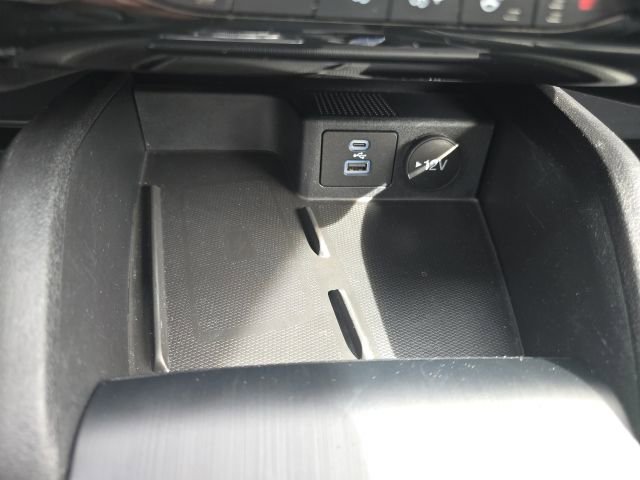 Certified 2022 Ford Escape SEL w/ Technology Package AWD/4WD image 19