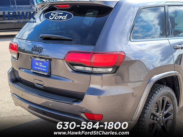 Used 2018 Jeep Grand Cherokee Altitude AWD/4WD image 6