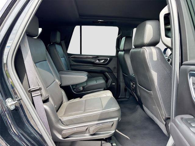 Used 2022 Chevrolet Tahoe LT w/ Luxury Package AWD/4WD image 32