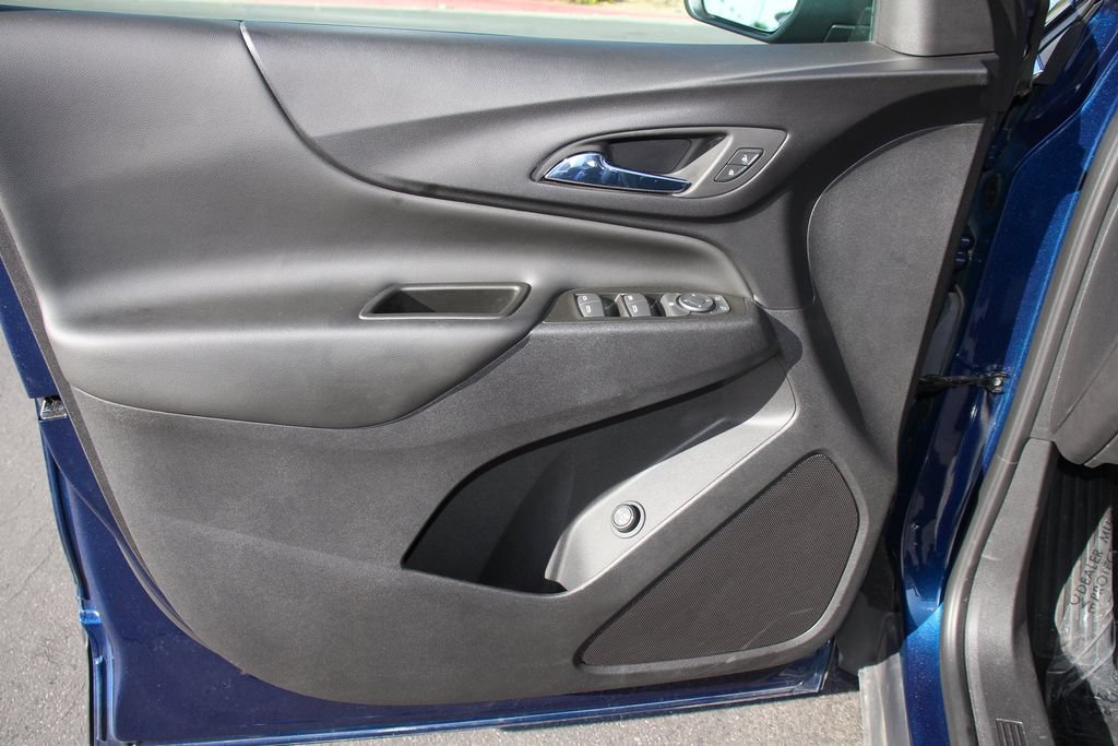 Used 2023 Chevrolet Equinox LT AWD/4WD image 22