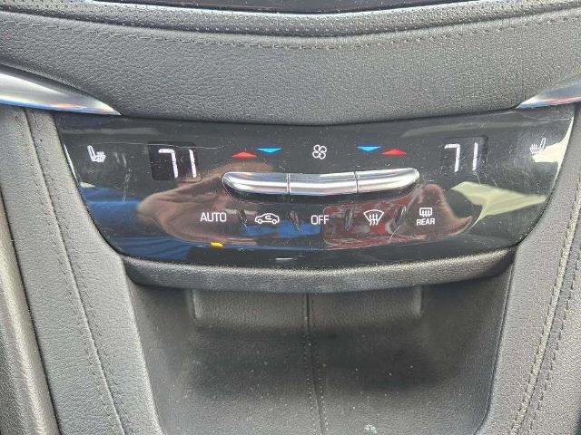 Used 2020 Cadillac XT5 Premium Luxury image 15