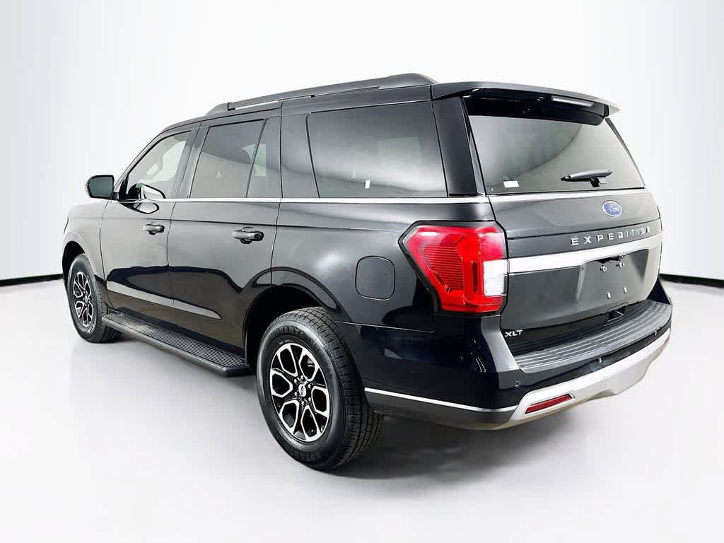 Certified 2024 Ford Expedition XLT RWD image 4