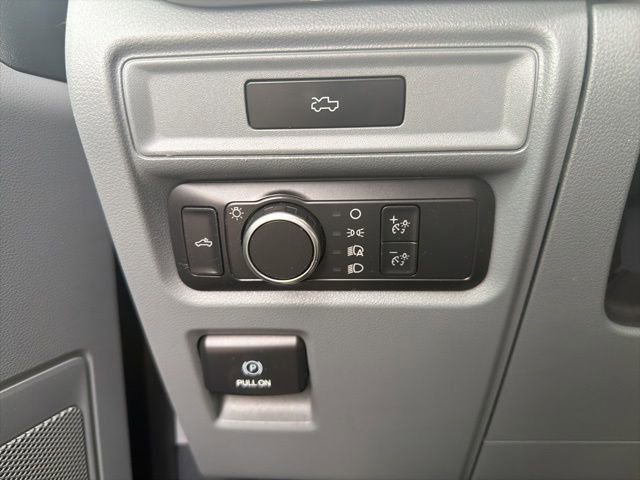 Certified 2022 Ford F150 Lightning Pro AWD/4WD image 28