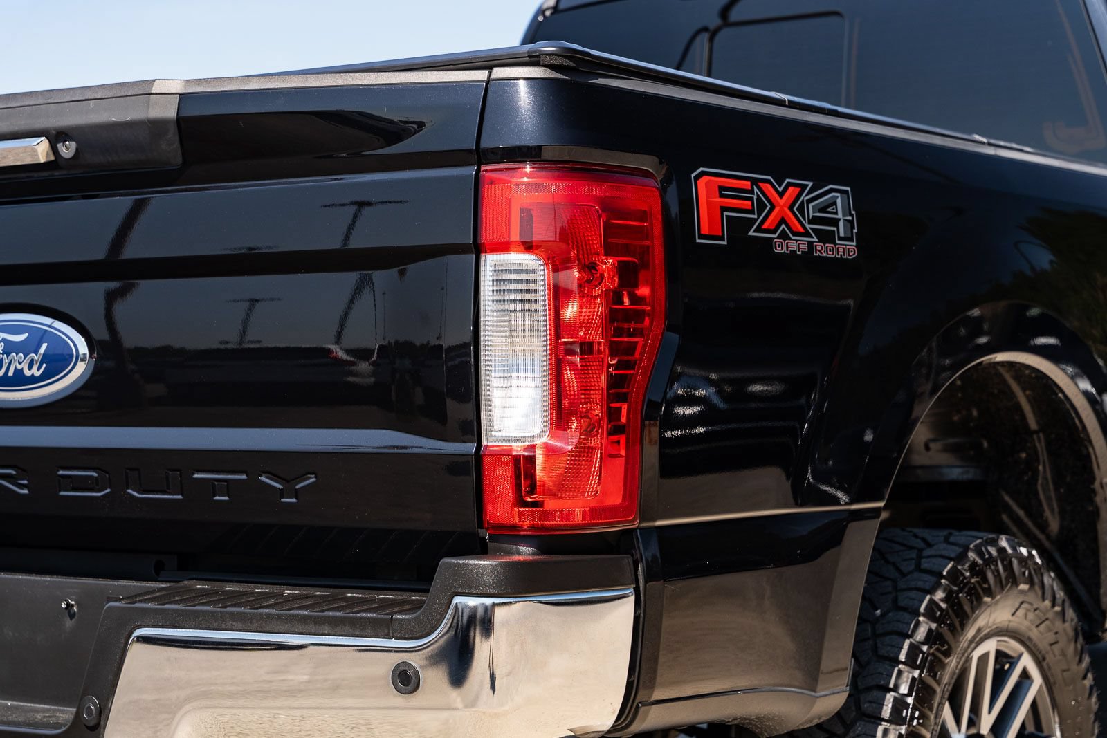 Certified 2019 Ford F250 Lariat w/ Lariat Value Package AWD/4WD image 14