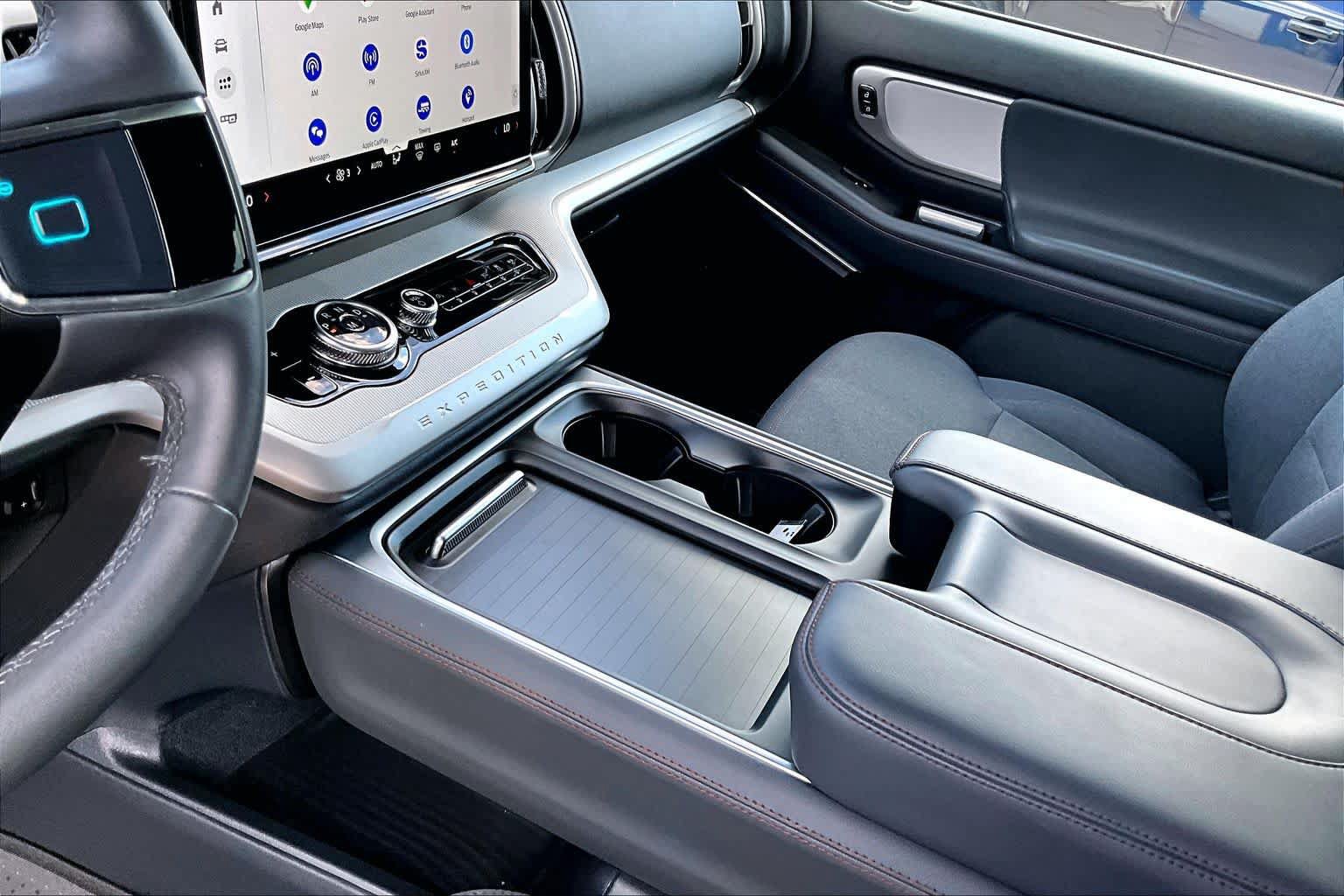 Certified 2025 Ford Expedition Active RWD image 17