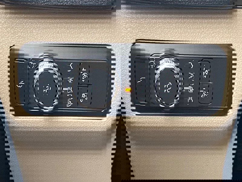 Certified 2020 Ford Escape Titanium w/ Titanium Premium Package 2.0 image 53