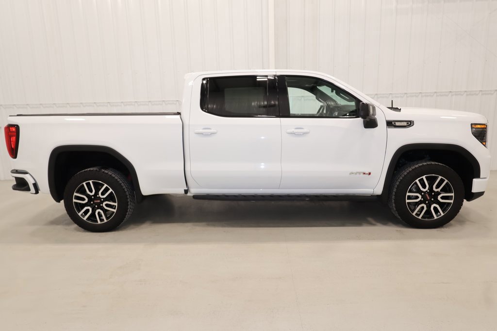 Used 2023 GMC Sierra 1500 AT4 w/ AT4 Preferred Package image 9