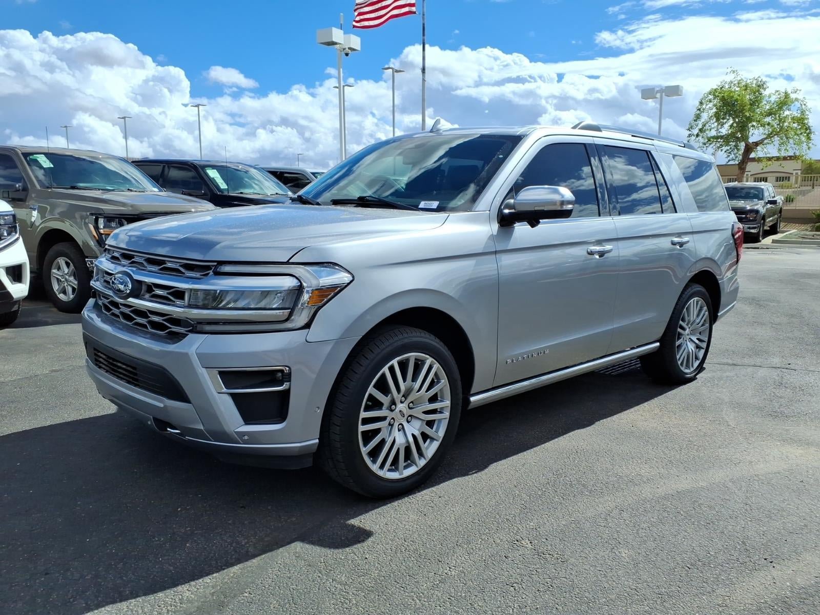 Certified 2024 Ford Expedition Platinum AWD/4WD image 8