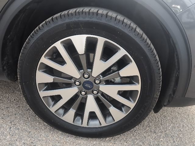 Certified 2020 Ford Escape Titanium image 26