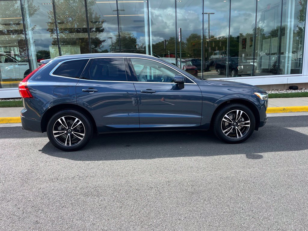 Used 2021 Volvo XC60 T5 Momentum w/ Advanced Package AWD/4WD image 10