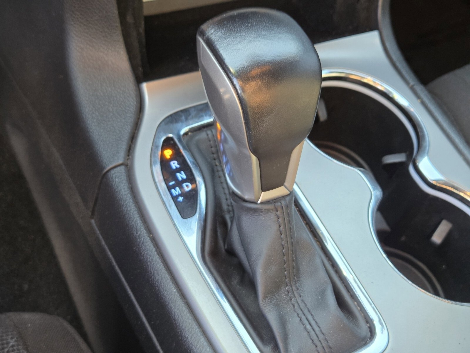 Used 2021 Jeep Grand Cherokee Laredo image 23